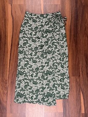 Free People green and white floral wrap around tie waist midi skirt